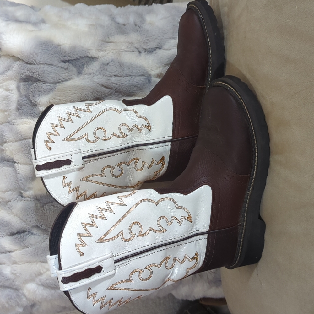 Cody James Boots, size 3